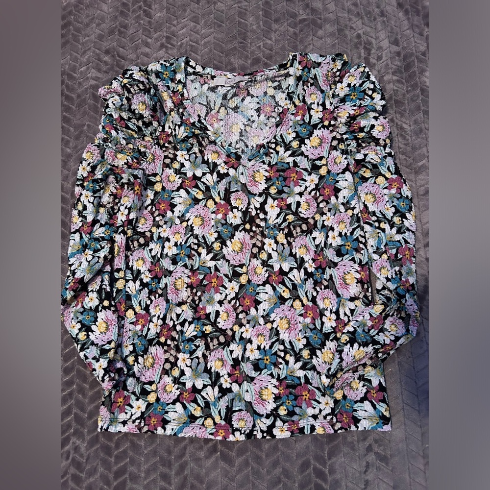 Floral long sleeve blouse